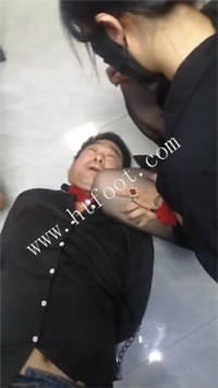 pfof25bwd1q.jpg