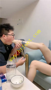 v2kgjitaeig.jpg