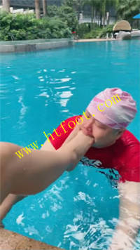 dctwxqhujp1.jpg