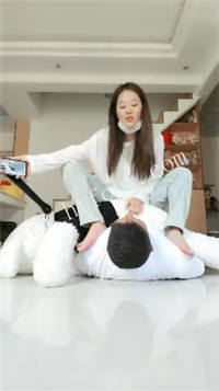 uc13pupwzwd.jpg