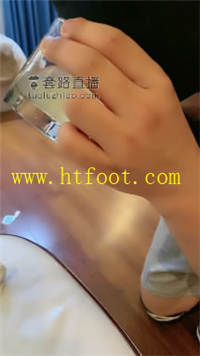 30js10qn35w.jpg