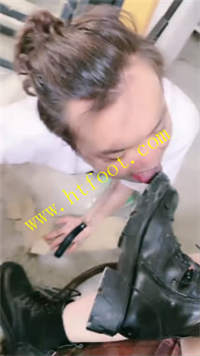 4sctrv1cy5d.jpg