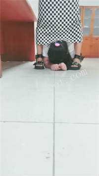t1i2h02clby.jpg