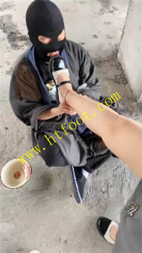 vq4yxmrpvzc.jpg