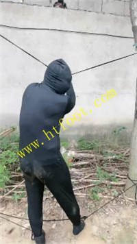 4gbp00qiive.jpg