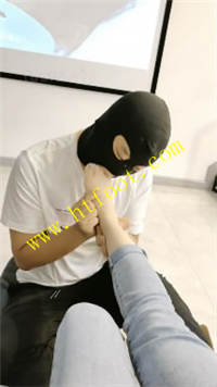 hw2hmx3zj4h.jpg