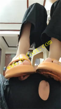 4dy21vd0i2v.jpg