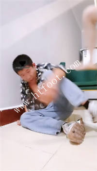 kxcnwamtrq4.jpg