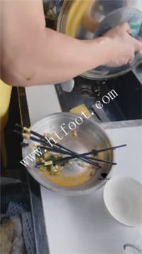 nkrxftlbiwi.jpg