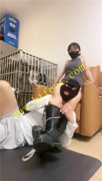 f1swn4yzjnk.jpg
