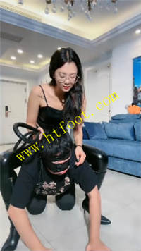 kww01azmc2l.jpg