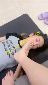 513ey4wltax.jpg