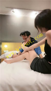 kt0ce5bdl40.jpg