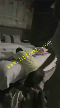 ozzhqoif1by.jpg
