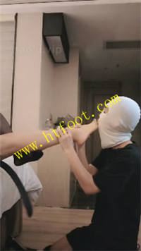 55hushft1zy.jpg