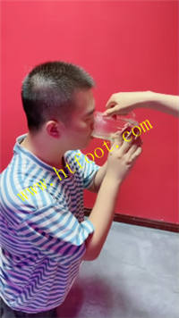 kwnrxxiv3qc.jpg