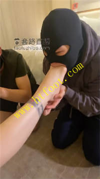 klwoxcmrx4c.jpg