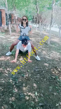 lmpysbohgq4.jpg