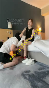 b14sqexjc1t.jpg