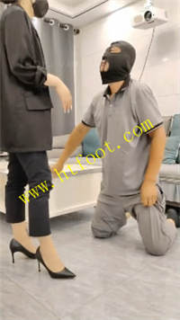 mjinhot4v0n.jpg
