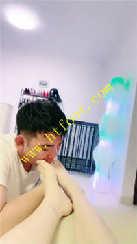 2aixcf2huzd.jpg