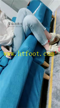 1twnm15ir3r.jpg