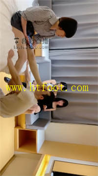 defgb255l03.jpg