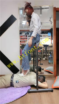 1oxosf2btk0.jpg