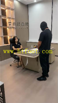 bn4lphsf30f.jpg