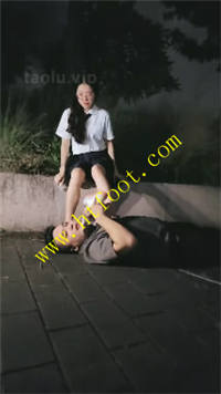 y50t5ewmpfr.jpg