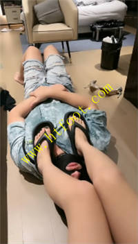 r1q5hht5kl2.jpg