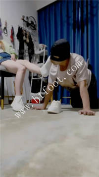 g00tod5xyot.jpg