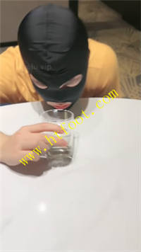 ryawbo53miu.jpg
