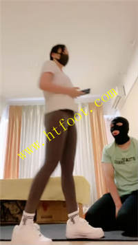 sqsaoy0wbta.jpg