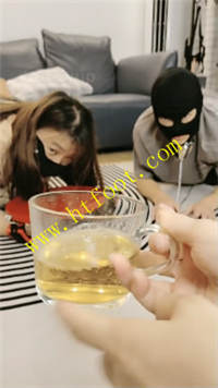 bkwsjf2isnu.jpg
