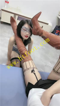 qyg5hfphszs.jpg