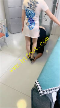 qcfoexk233j.jpg
