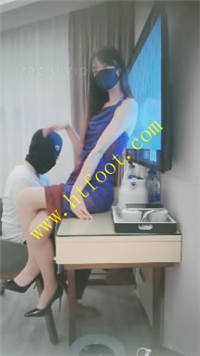 sa2sj4ib53x.jpg