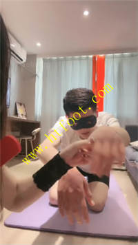 tuo3dqaecx2.jpg