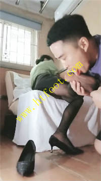 5yx2xadkzdd.jpg