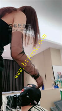 qtlh14rhkg2.jpg