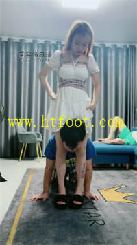 hknqfq42kmt.jpg