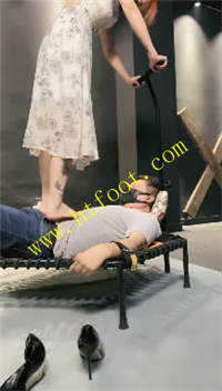 zb34pvhufwy.jpg