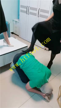 scwk5ouyyd2.jpg