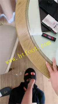caf21sitcze.jpg