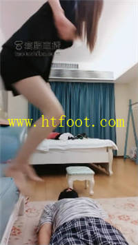 sq354o2flm1.jpg