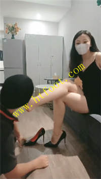 qhapxybmlf1.jpg