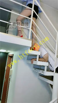 tjcafm51iws.jpg