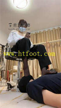 t5iv12erypt.jpg