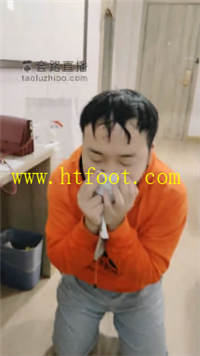 qqhhf1yumxu.jpg
